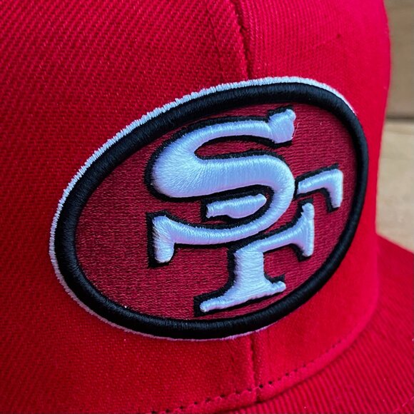 MITCHELL & NESS SAN FRANCISCO 49ER’S FAITHFUL TO THE BAY TEAM ORIGINS HAT NEW - Picture 2 of 5